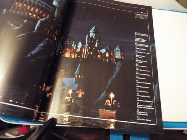 ENTERTAINMENT WEEKLY The Ultimate Guide to the World of Harry Potter & Fantastic Beasts - Image 4