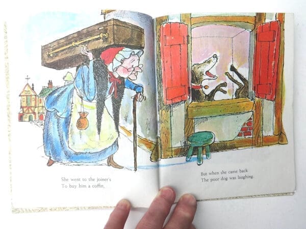 Old Mother Hubbard (Little Golden Book) - Image 3