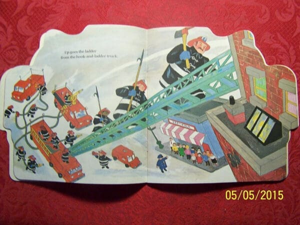 The fire engine book (A Golden book for early childhood) - Image 17